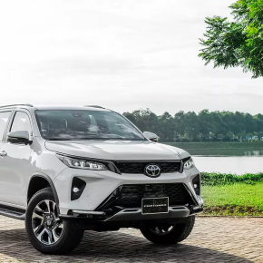 Xe Fortuner
